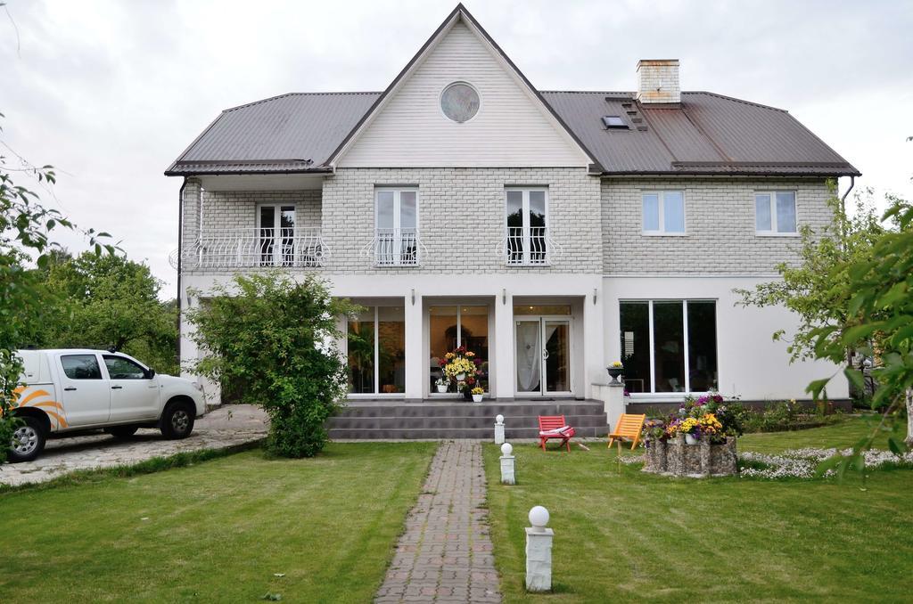 Oti Guesthouse Tallinn Bagian luar foto