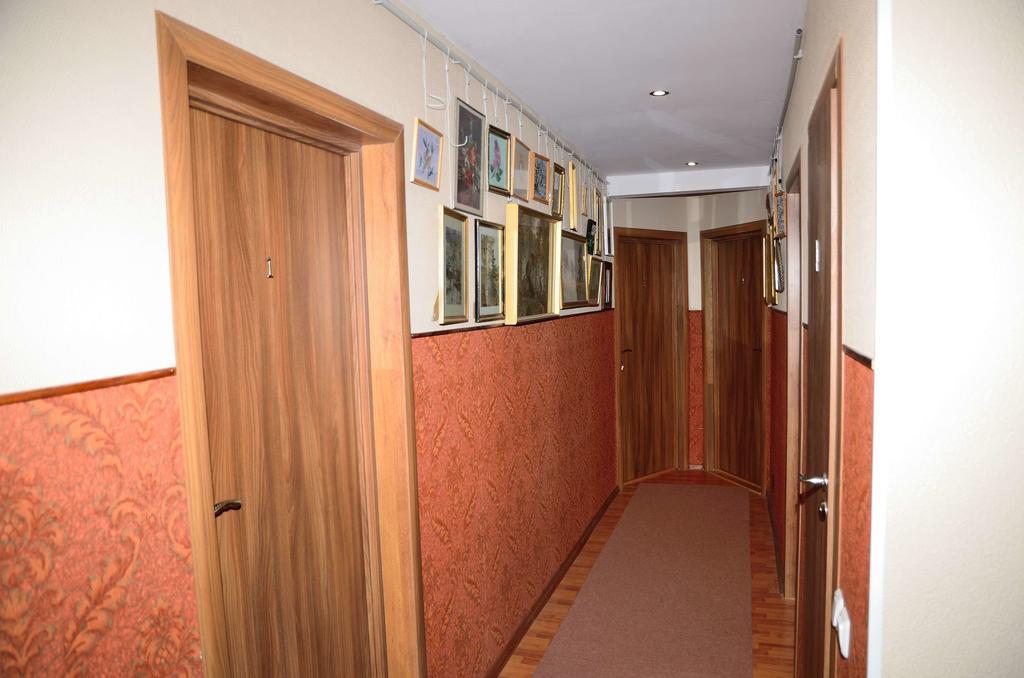 Oti Guesthouse Tallinn Bagian luar foto