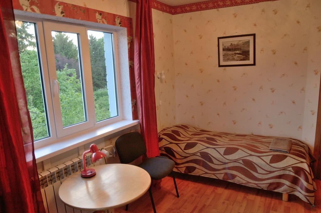 Oti Guesthouse Tallinn Bagian luar foto