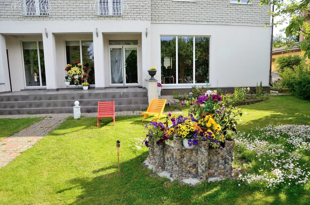 Oti Guesthouse Tallinn Bagian luar foto